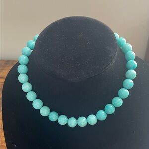 Elegant Turquoise Beaded Necklace